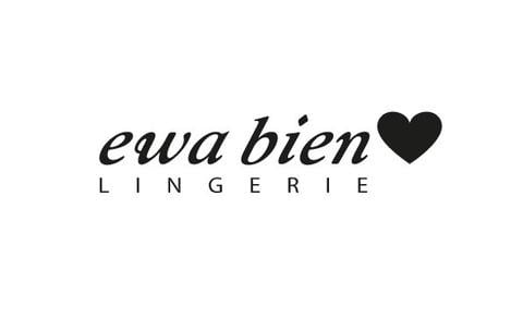 Emma V-String – Luxe Satijnen String met Steenaccenten