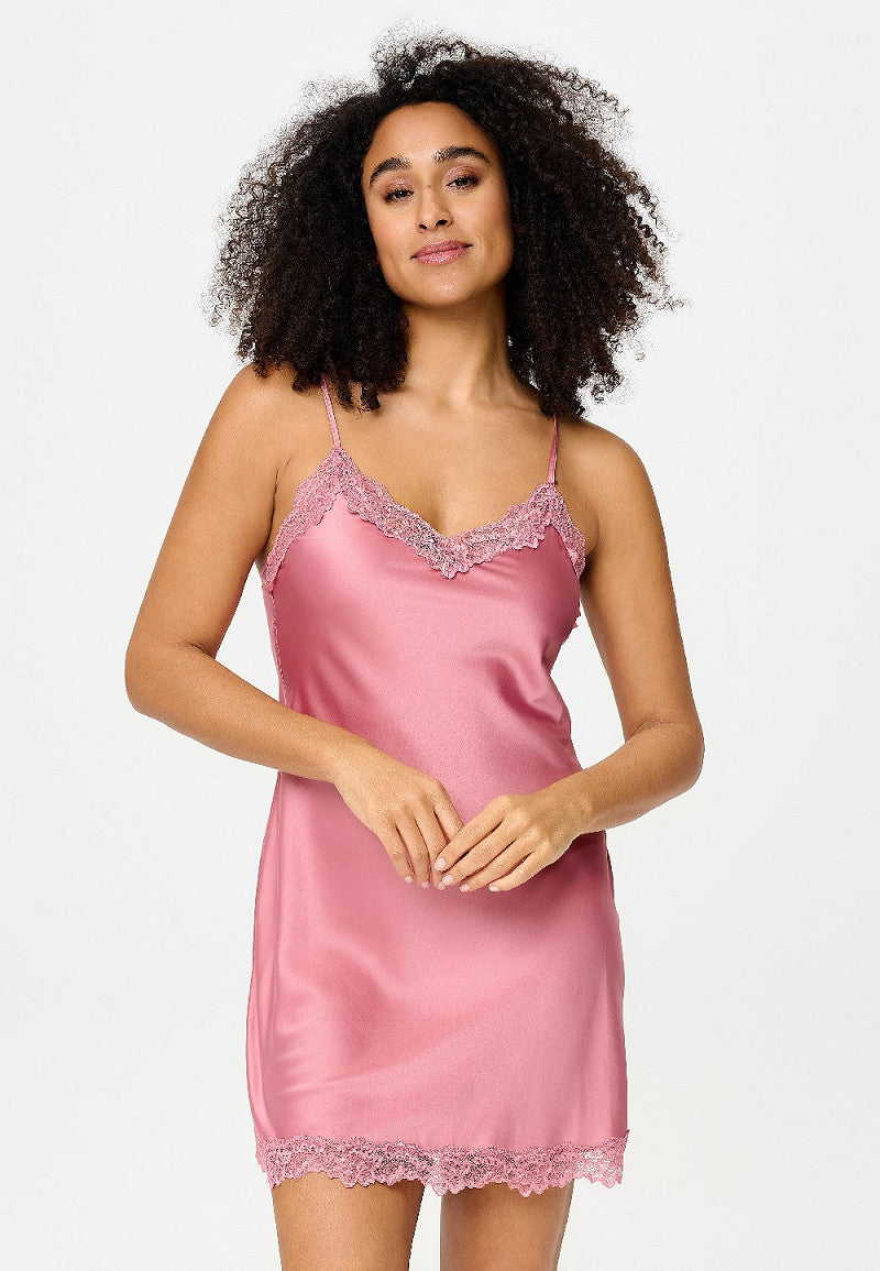Daily Satijnen Chemise – Luxe nachtjurk in trendkleuren