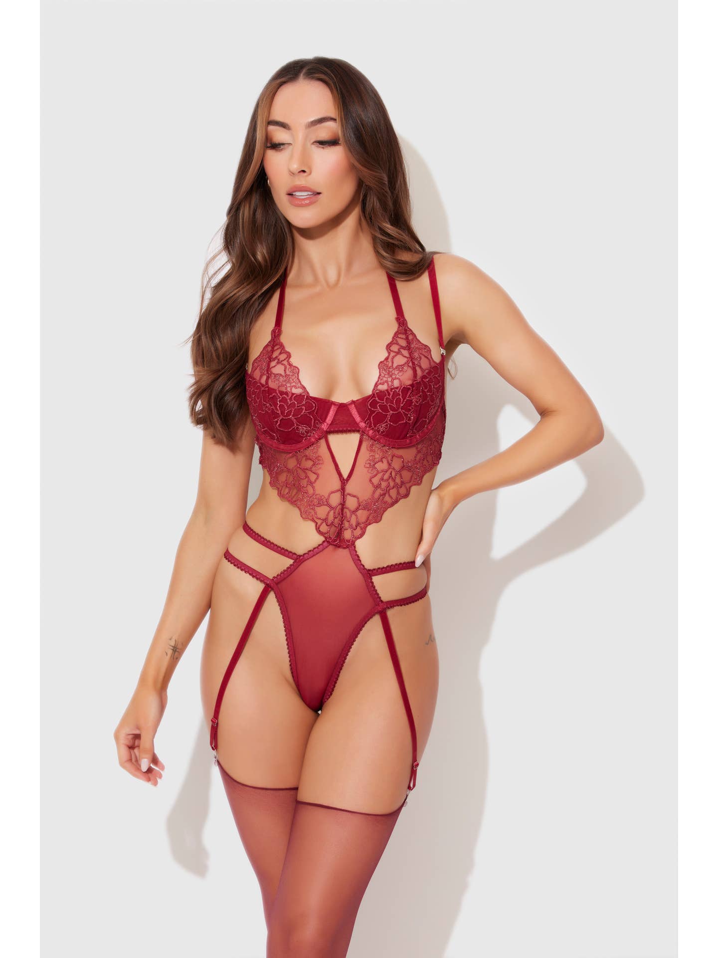 Eden Body – Verleidelijke Halter Body in Zwart of Rood