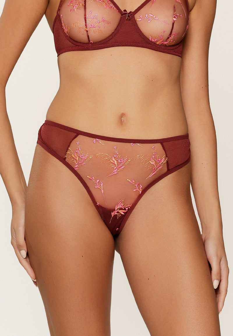 Port Royale String – Elegant & Verleidelijk in Bordeaux
