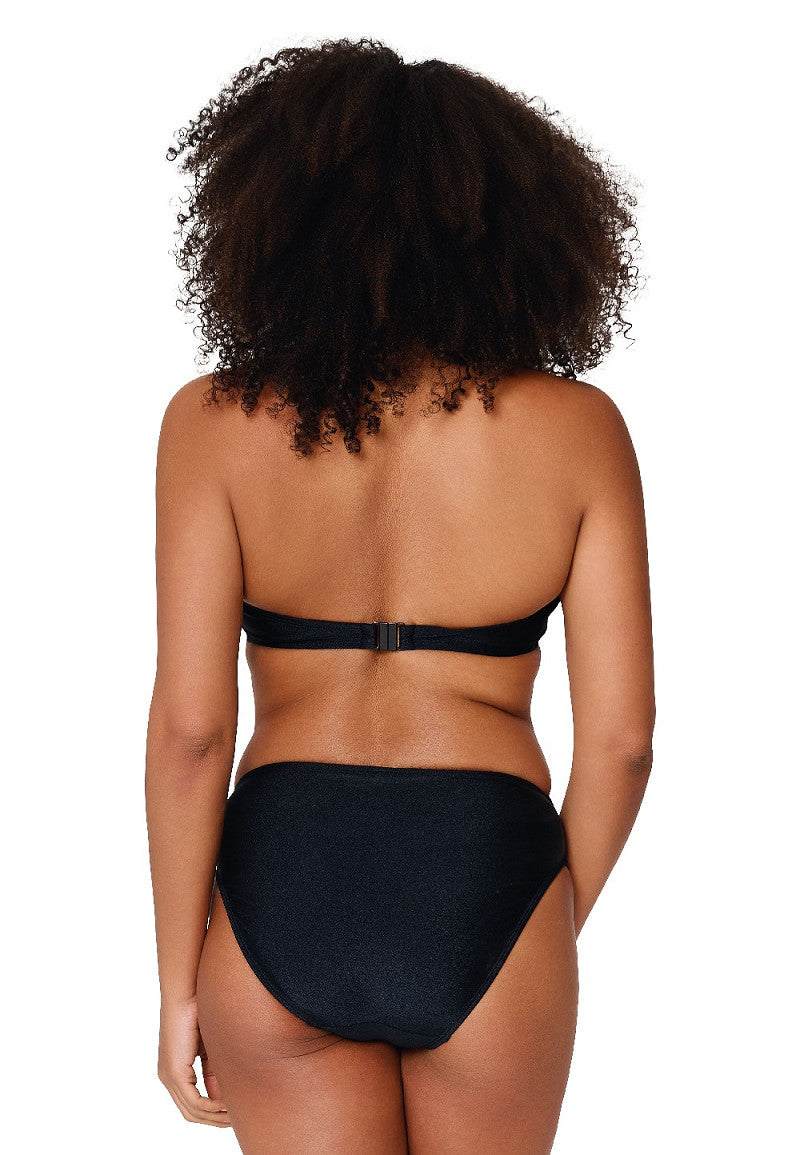 Mossgreen en Black Bikini Set – Summerproof met luxe gouden detail