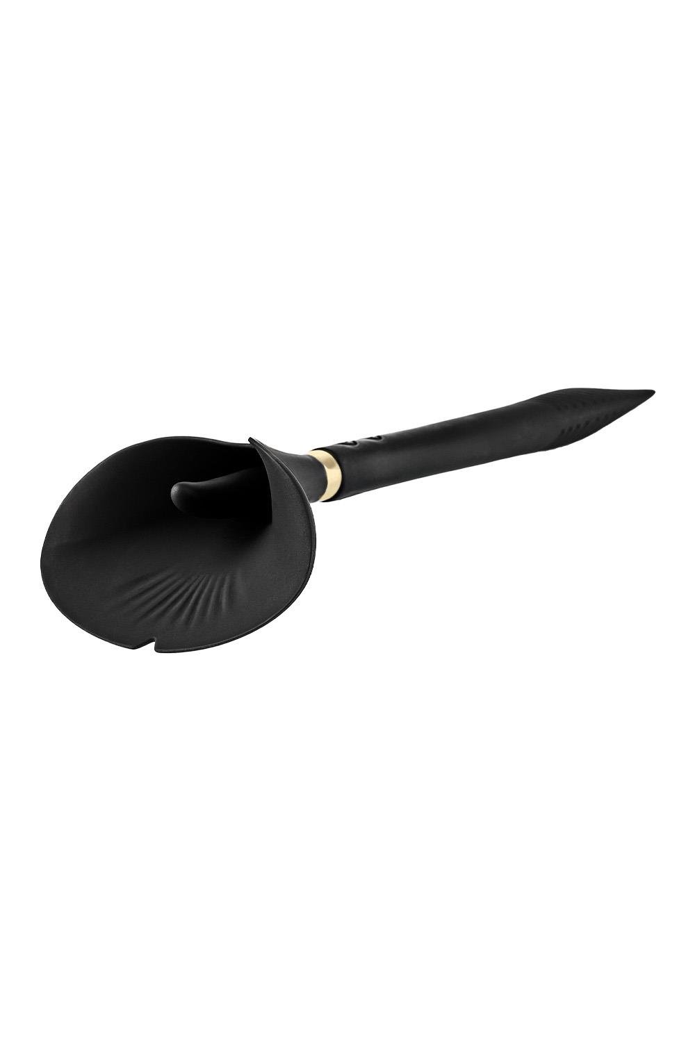Guilty_Pleasure_BDSM_indulge_peta_l_muse_vibrator_detail_missq_lingerie