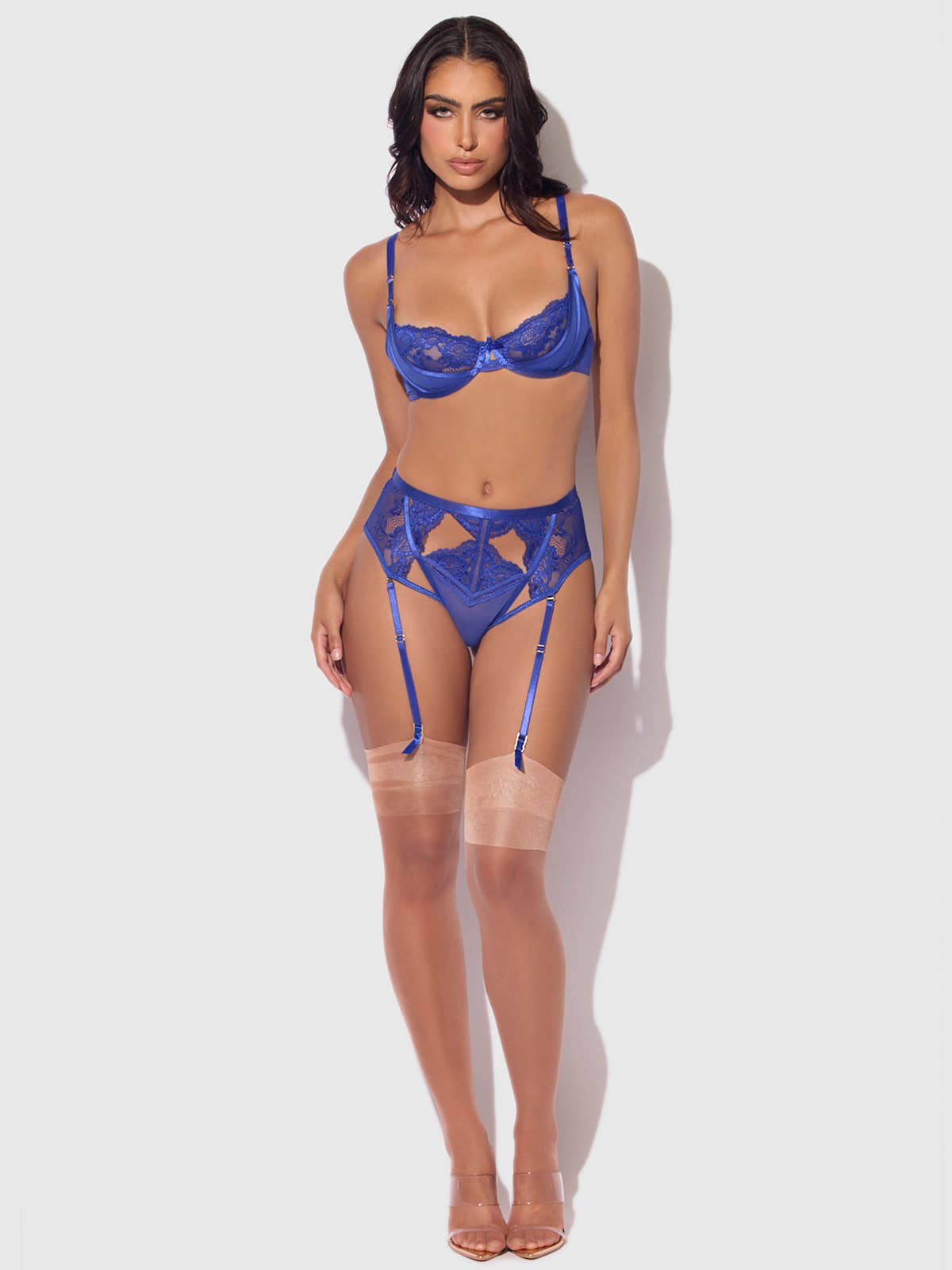House_of_desire_harlow_blauw_kanten_lingerieset_missql_lingerie