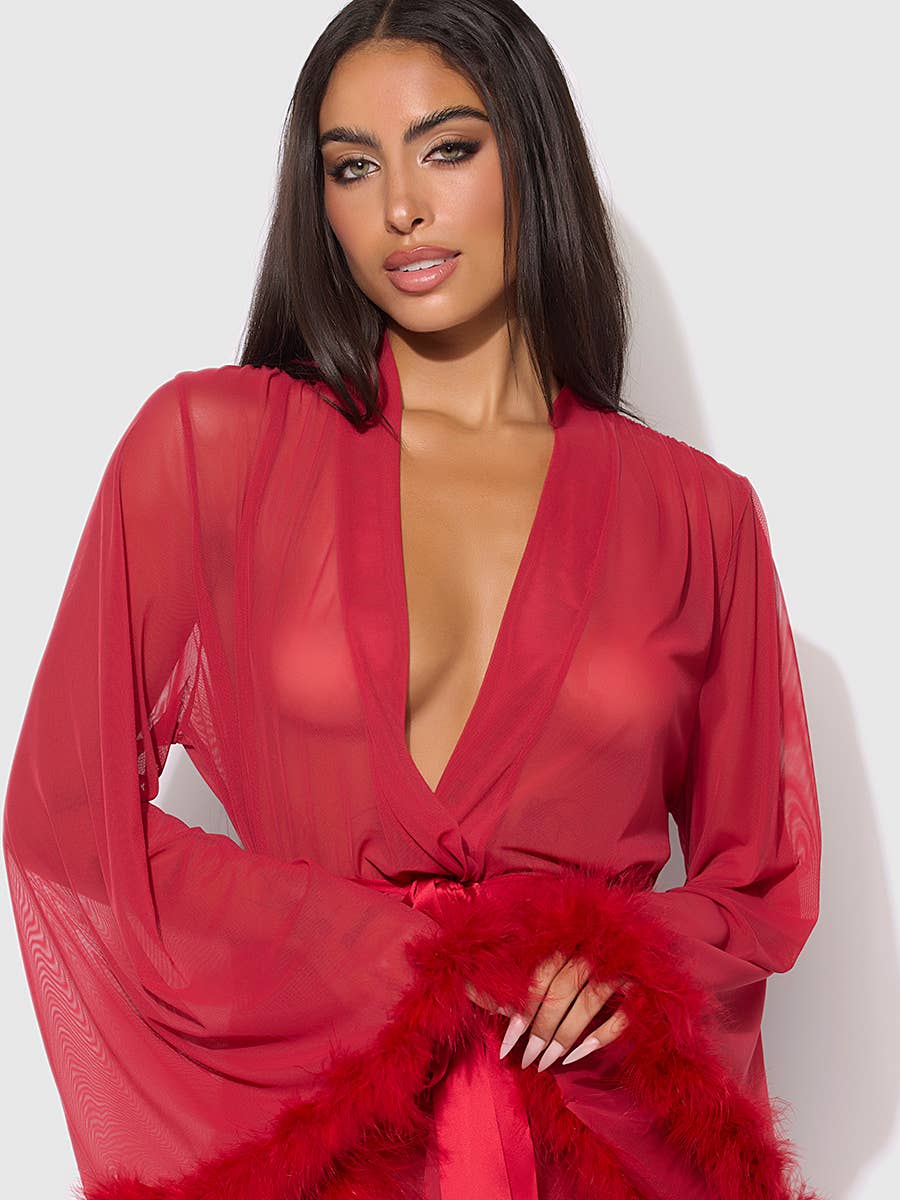 House_of_desire_marilyn_rode_tule_kimono_met_marabuveren_misq