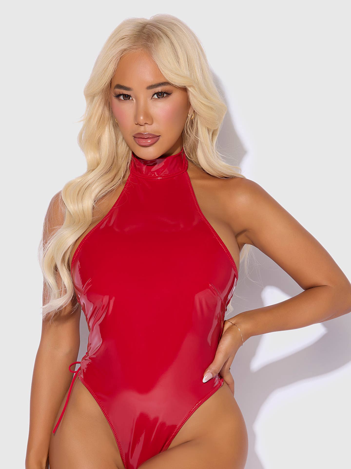 House_of_desire_trinity_vinyl_body_rood_missq