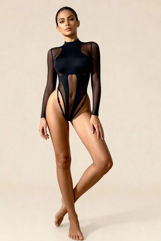 Lara_zwarte_mesh_bodysuit_lange_mouw_open_uitsnedes_missq