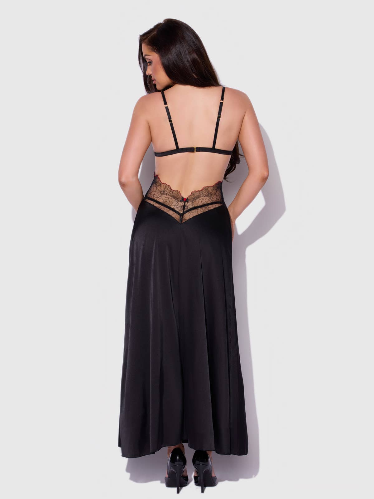 Ilena Longdress met Bloemenmesh en Satijn, inclusief Plus Size