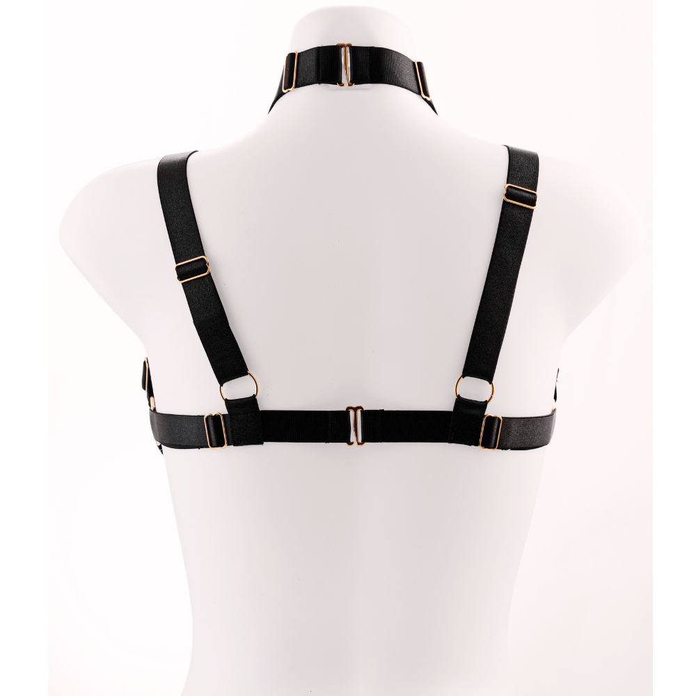 Faustina I | 6 Pearls Luxe Harnas – Gedurfde elegantie in parel en goud