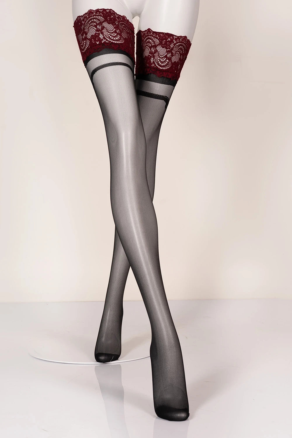 BS249 Hold-Up Stockings 20 Den – Black Secret